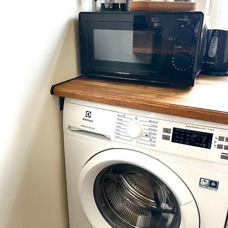 Centre Premium Apartment Parnu Bagian luar foto